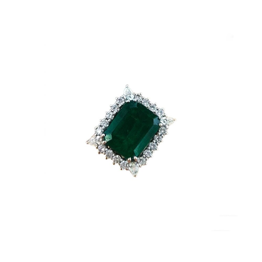 Majestic Emerald Cut 18K White Gold Green Gemstone Ring - Picture 4 of 5